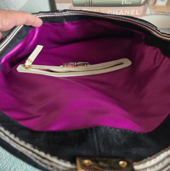 Henri Bendel Suede Flap Clutch GUC - Picture 12 of 13